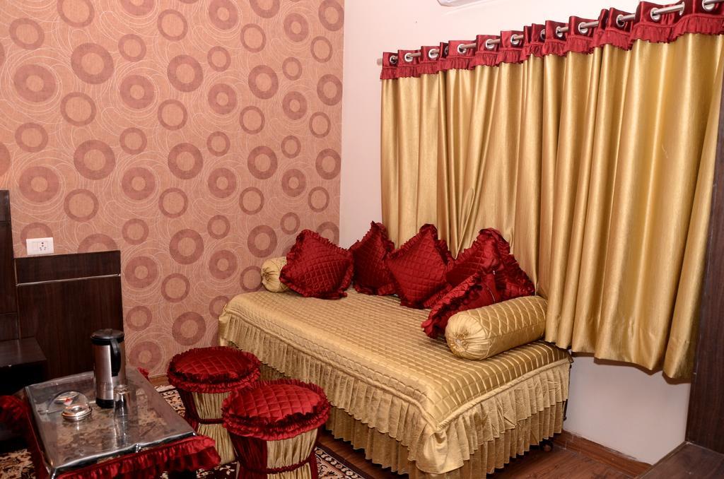 Hotel Kartikey Джапур Экстерьер фото