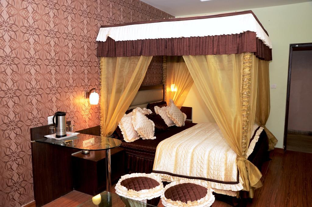 Hotel Kartikey Джапур Экстерьер фото